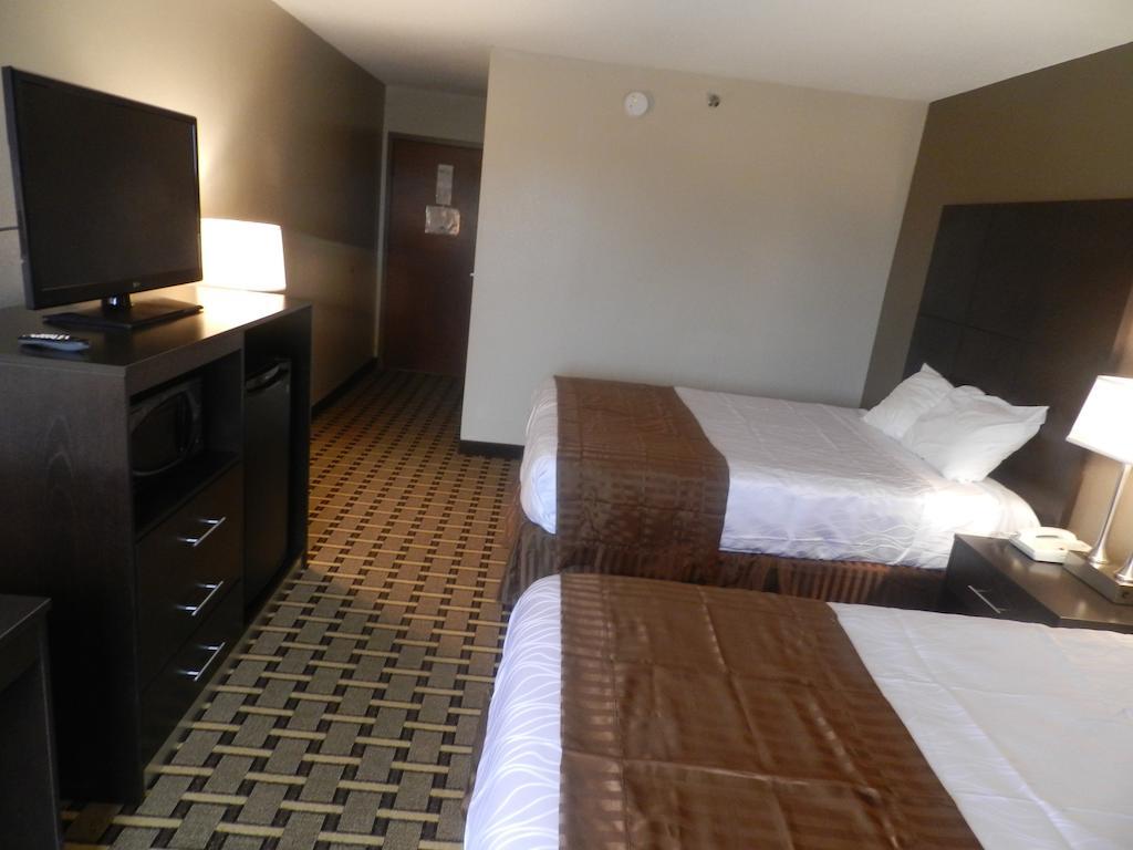 Haven Inn & Suites Дълут Стая снимка
