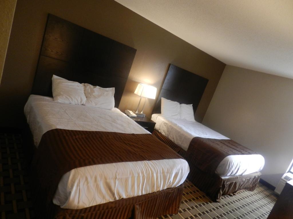 Haven Inn & Suites Дълут Стая снимка